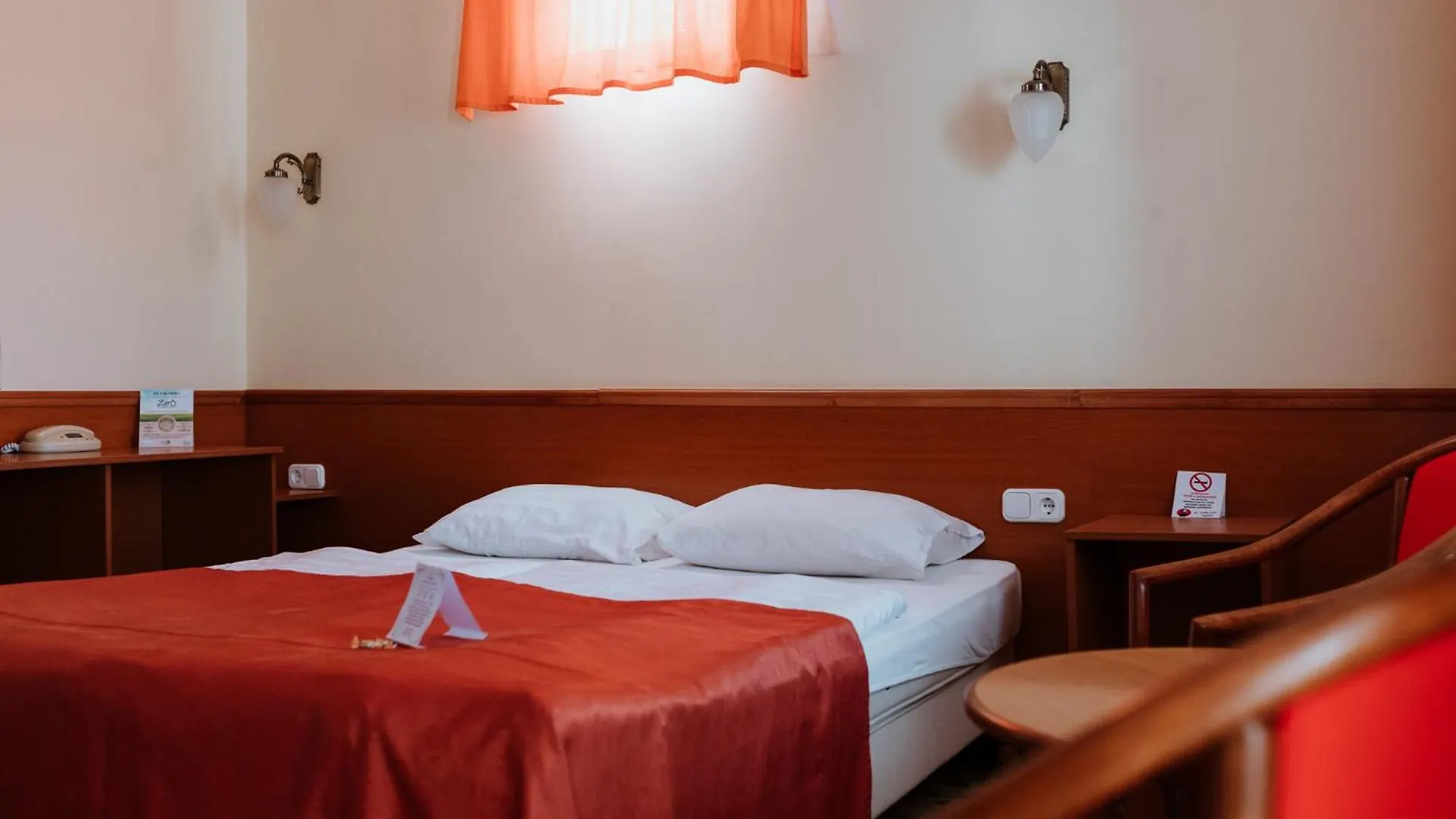 Hotel Korona Wellness, Rendezveny Es Borszalloda Eger 4*,  Hungary