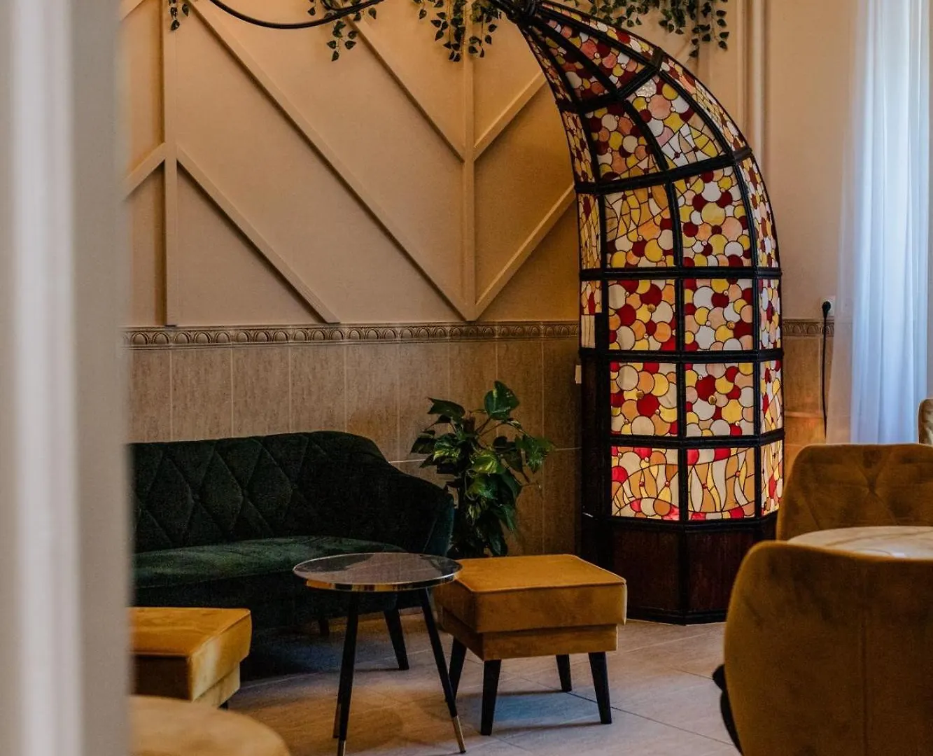 ****  Hotel Korona Wellness, Rendezveny Es Borszalloda Eger Hungary