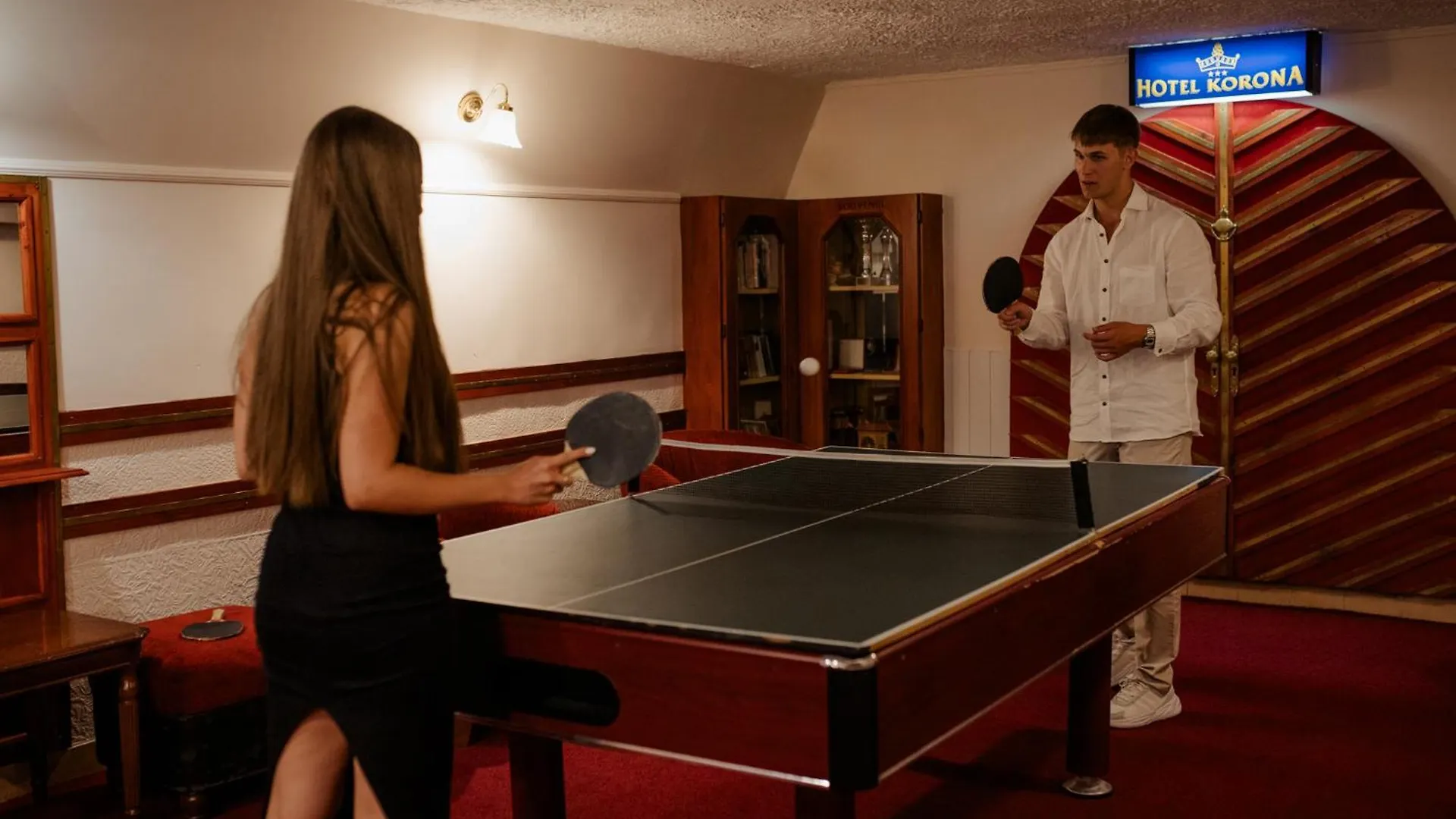 Hotel Korona Wellness, Rendezveny Es Borszalloda Eger Hungary
