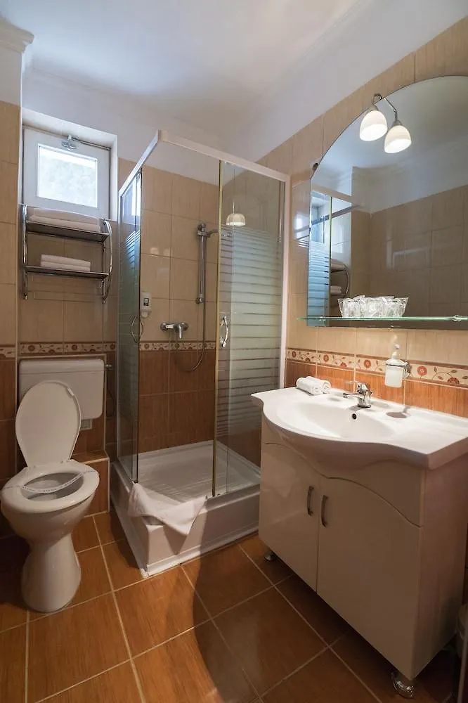 Hotel Korona Wellness, Rendezveny Es Borszalloda Eger