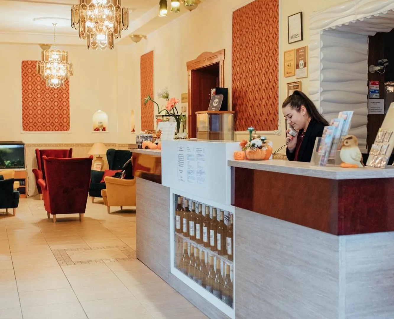 Hotel Korona Wellness, Rendezveny Es Borszalloda Eger